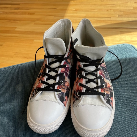 Elvis Presley Ladies High Top Sneakers! - Picture 4 of 5